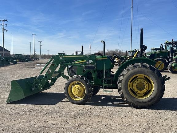 Image of John Deere 5075E equipment image 1