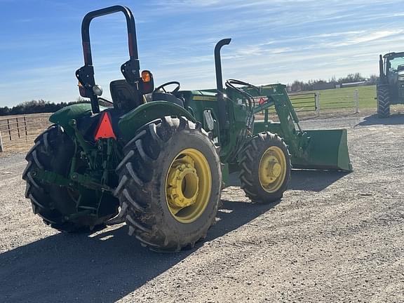 Image of John Deere 5075E equipment image 3