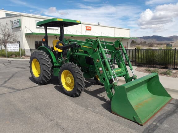Image of John Deere 5075E Primary image