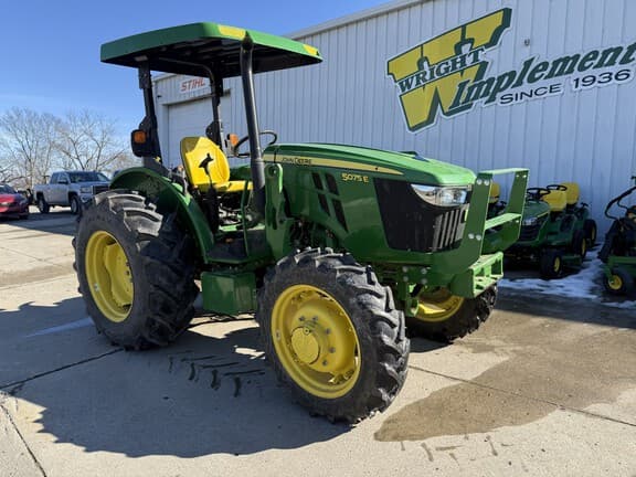 Image of John Deere 5075E equipment image 1