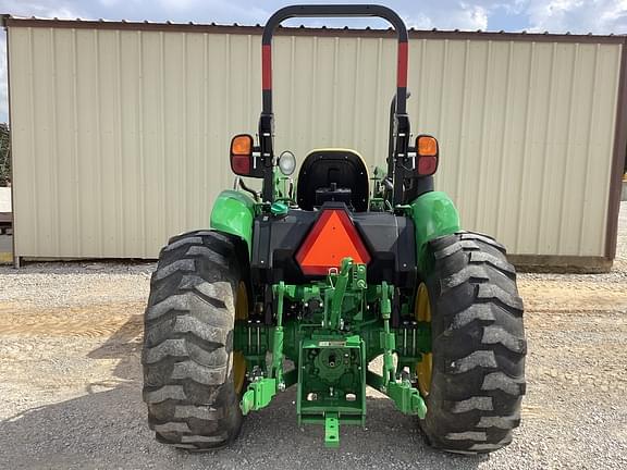 Image of John Deere 5075E equipment image 3