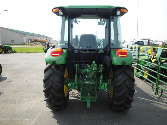 Image of John Deere 5075E equipment image 2