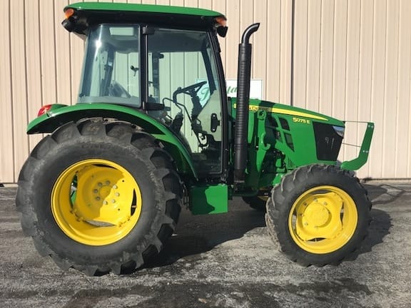Main image John Deere 5075E