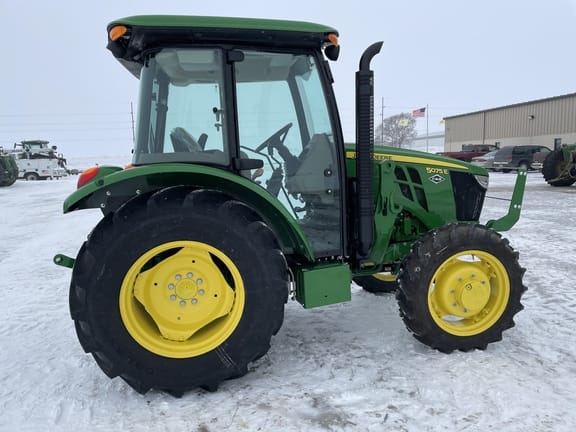Main image John Deere 5075E