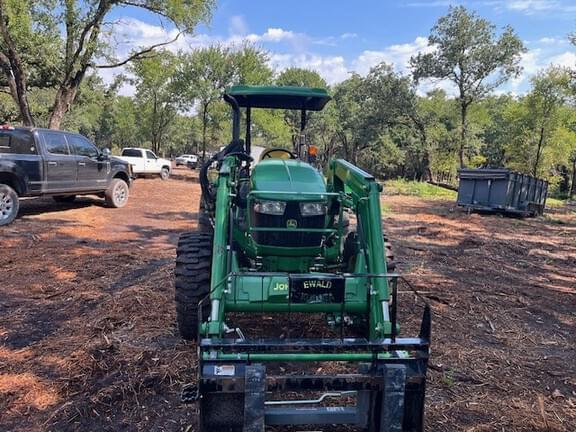 Image of John Deere 5075E equipment image 3