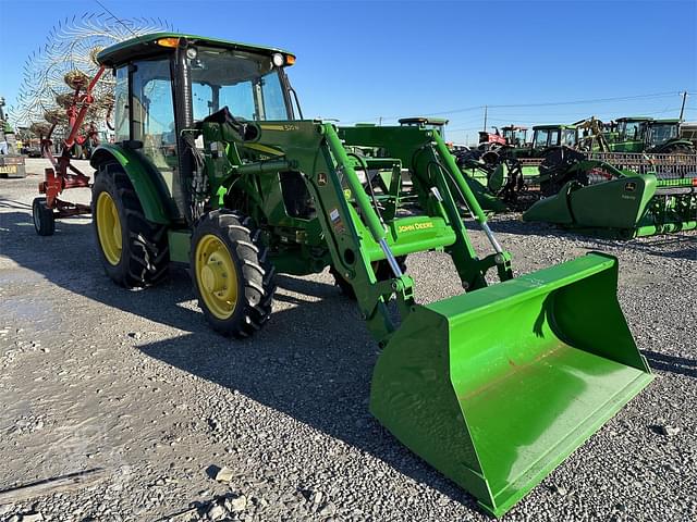 Image of John Deere 5075E equipment image 2