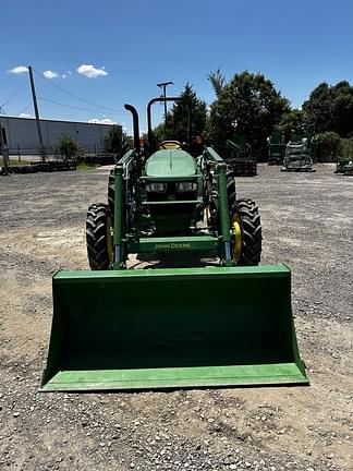 Image of John Deere 5075E equipment image 4