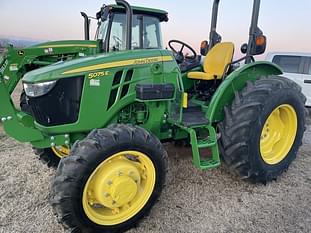 2022 John Deere 5075E Equipment Image0