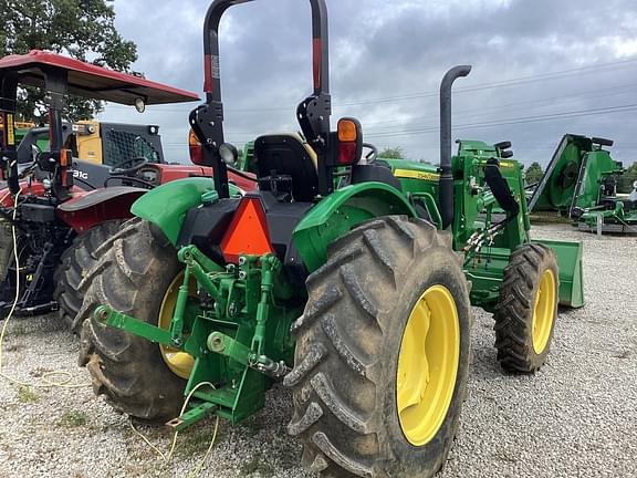 Image of John Deere 5075E equipment image 3