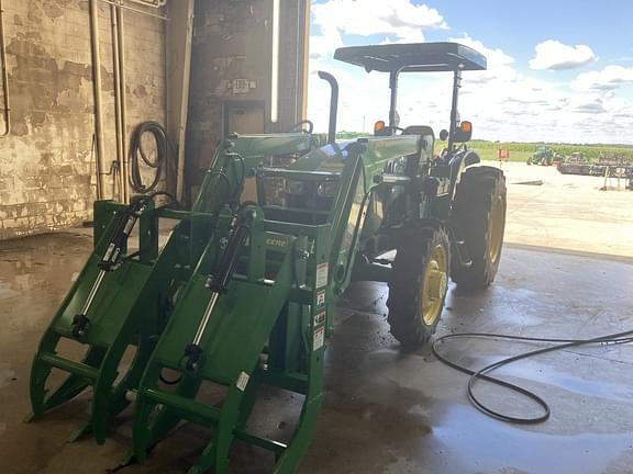 Image of John Deere 5075E equipment image 1