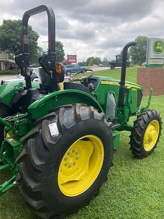 Image of John Deere 5075E equipment image 2