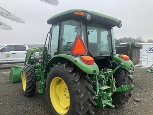 Main image John Deere 5075E 1