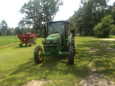 Image of John Deere 5075E equipment image 4