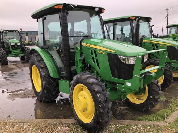 Main image John Deere 5075E