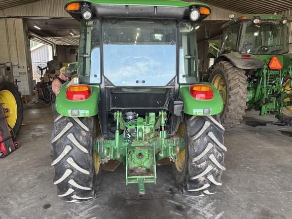 Image of John Deere 5075E equipment image 3