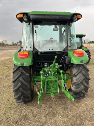 Image of John Deere 5075E equipment image 3