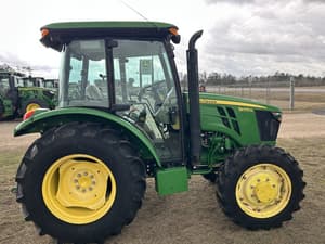 2022 John Deere 5075E Image