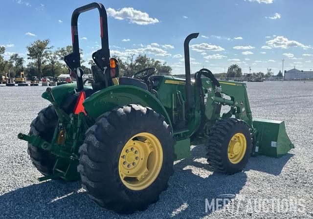 Image of John Deere 5075E equipment image 4
