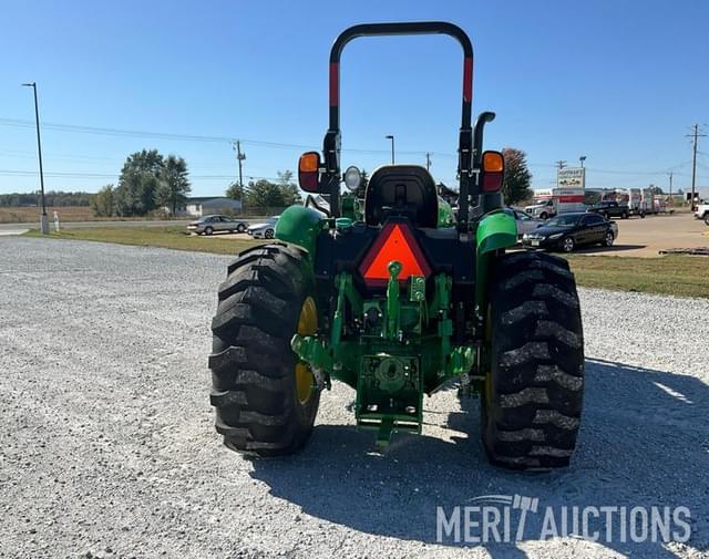 Image of John Deere 5075E equipment image 3