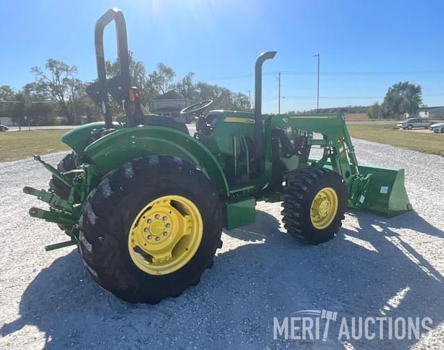 Image of John Deere 5075E equipment image 4