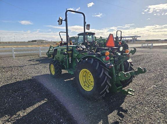 Image of John Deere 5075GL equipment image 4