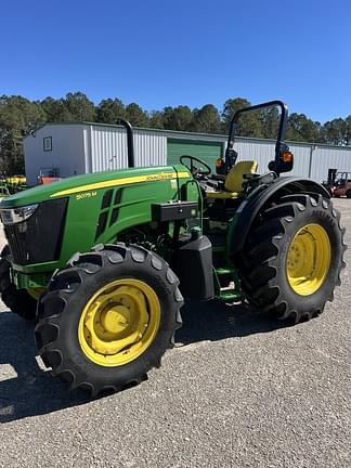 Image of John Deere 5075M Primary image