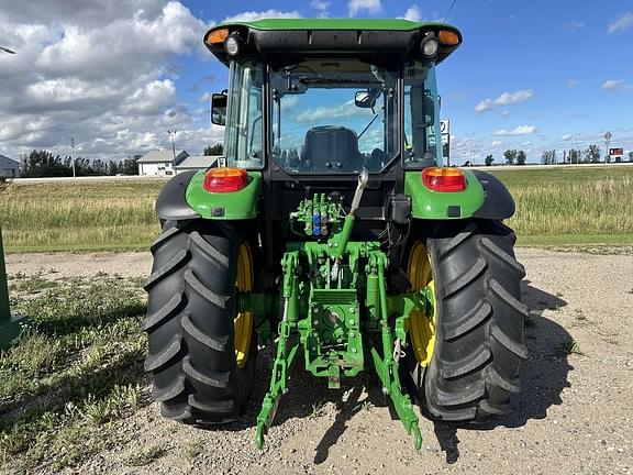 Image of John Deere 5075M equipment image 4