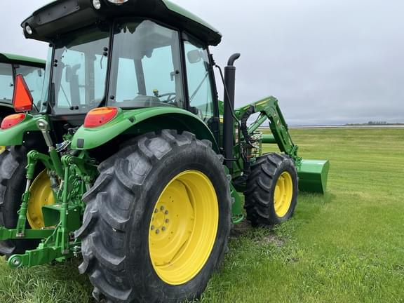 Image of John Deere 5075M equipment image 3