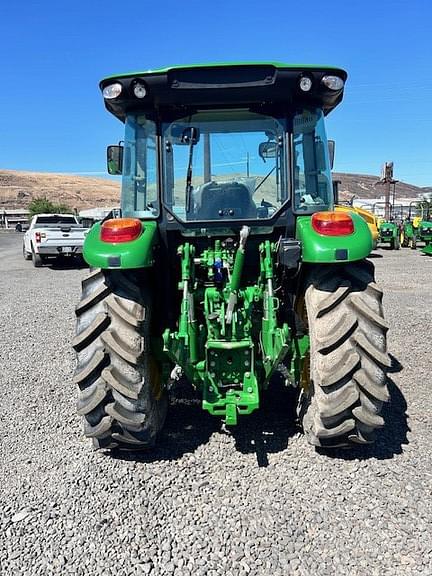 Image of John Deere 5075M equipment image 2