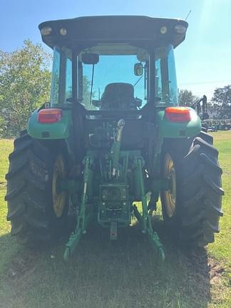 Image of John Deere 5075M equipment image 4