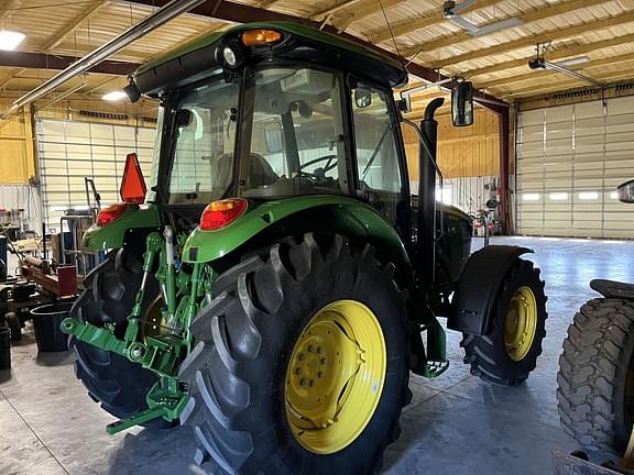 Image of John Deere 5075M equipment image 1