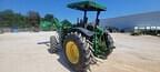 Image of John Deere 5075M equipment image 3