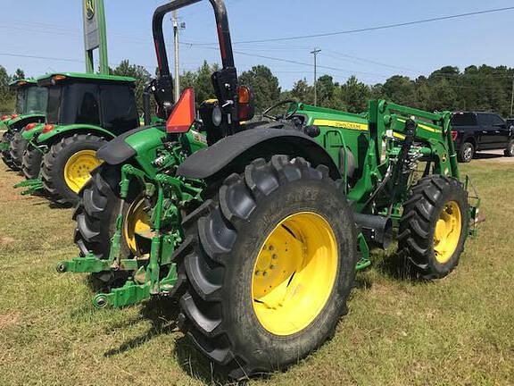 Image of John Deere 5075M equipment image 1