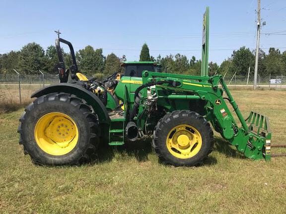 2022 John Deere 5075M Equipment Image0