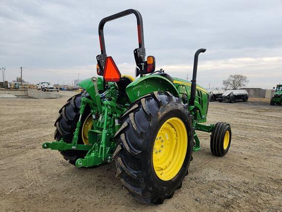 Image of John Deere 5075M equipment image 4