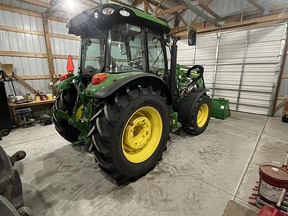 Image of John Deere 5075M equipment image 4