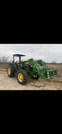 Image of John Deere 5090E equipment image 2