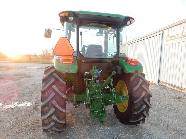 Image of John Deere 5090E equipment image 4