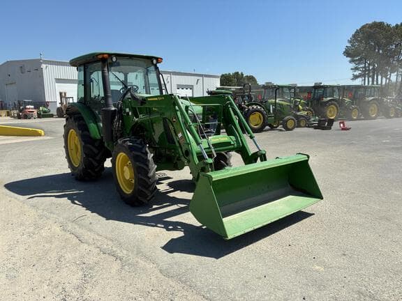 Image of John Deere 5090E equipment image 3