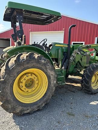 Image of John Deere 5090E equipment image 1