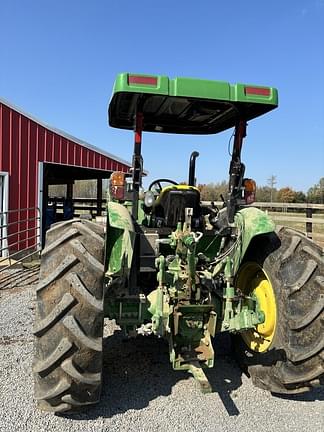 Image of John Deere 5090E equipment image 3