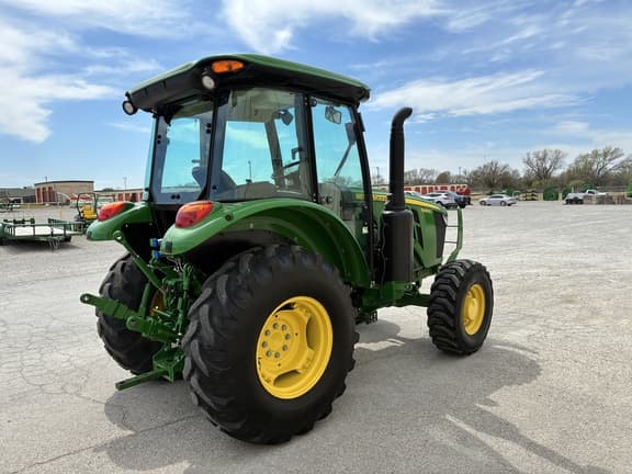 Image of John Deere 5090E equipment image 4