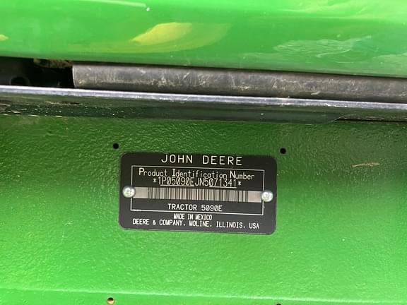 Image of John Deere 5090E Image 1