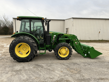 Main image John Deere 5090E