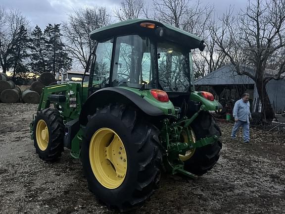 Image of John Deere 5090E equipment image 1