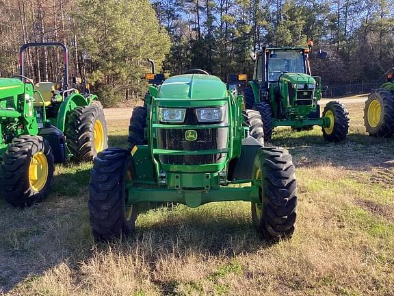 Image of John Deere 5090EL equipment image 2