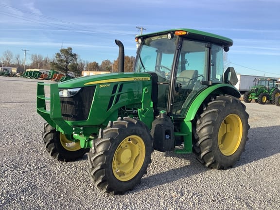 2022 John Deere 5090E Equipment Image0