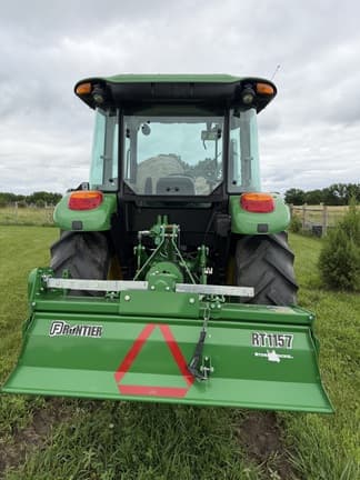 Image of John Deere 5090E equipment image 4