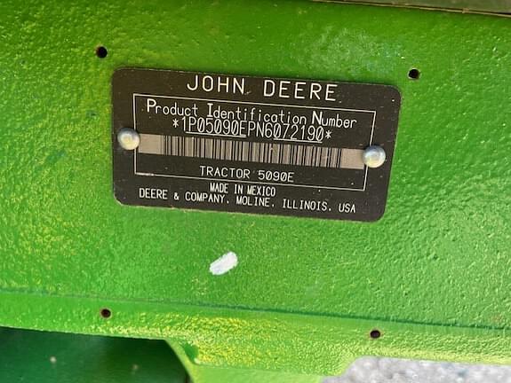 Image of John Deere 5090E equipment image 2