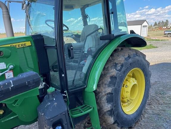 Image of John Deere 5090E Primary image